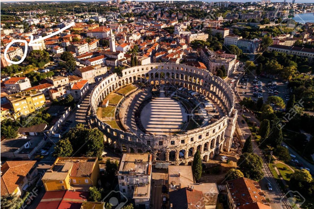 Pula Center Arena Belvedere Apartments And Rooms Dış mekan fotoğraf